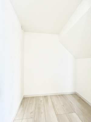 ���[�@�������Q�������`Storage�`�@���������̎��[�ɂ͍S��܂����B���r���O�ɐ݂������[�B�����ł��󂢂Ă���X�y�[�X�����[�ɂ��邱�ƂŁA���ʂ̂Ȃ���Ԃ����o���Ă���܂��B���ו����������ɂ����S�ł��B
