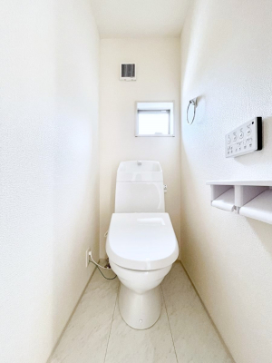 �g�C���@�����`Toilet�`�@�Y��E�X�b�L���E���K�ȃE�H�V�����b�g�t�g�C���ł��낰���Ԃł��B�g�C���͖����g�킴��𓾂Ȃ����́B����������ۂ������ł��ˁB�g�C����2��������̂Œ��̍��G���ɕ֗��ł��I
