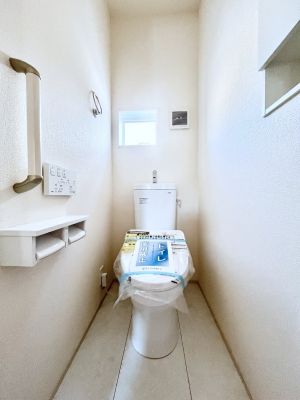 �g�C���@�g�C����1�K��2�K���ꂼ��ɔz�u����Ă��ĂƂĂ��֗��ł��B 