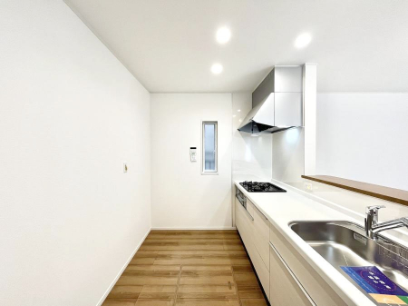 �L�b�`���@�����`Kitchen�`�@�L���Ďg���₷���L�b�`���Ȃ�Ƒ��ł�������ɗ�������������A��Еt������ԂȂ��ł����Ⴂ�܂�����[�������Ղ肠��̂ŁA������������Ɛ����Ȉ�ۂ�ۂĂ܂��B�@