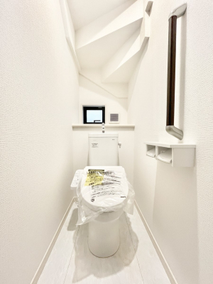 �g�C���@�����`Toilet�`�@�Y��E�X�b�L���E���K�ȃE�H�V�����b�g�t�g�C���ł��낰���Ԃł��B�g�C���͖����g�킴��𓾂Ȃ����́B����������ۂ������ł��ˁB�g�C����2��������̂Œ��̍��G���ɕ֗��ł��I