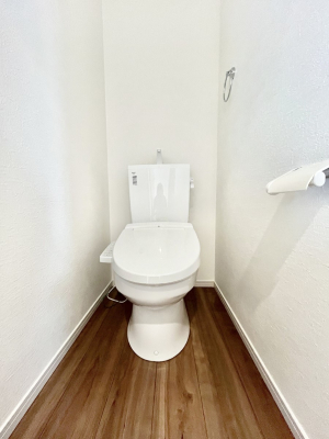 �g�C���@�����`Toilet�`�@�Y��E�X�b�L���E���K�ȃE�H�V�����b�g�t�g�C���ł��낰���Ԃł��B�g�C���͖����g�킴��𓾂Ȃ����́B����������ۂ������ł��ˁB�g�C����2��������̂Œ��̍��G���ɕ֗��ł��I