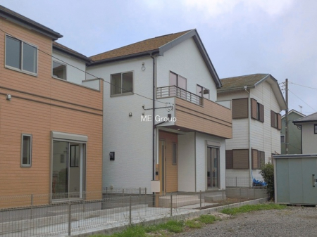 ���n�O�ώʐ^�@��B�������`Exterior�`�@�ՐÂȏZ��n�Ŏq��ĉƑ��Ƀs�b�^���B�����̂��U�������K�ȗ΂Ɍb�܂ꂽ�G���A�ŁA���R�ɕ�܂ꂽ���₩�ȕ�炵���������邽�߂́A��Ƃ肠��Z���������Ă��܂��B