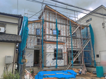 ���n�O�ώʐ^�@�`Exterior�`�@�ՐÂȏZ��n�Ŏq��ĉƑ��Ƀs�b�^���B�����̂��U�������K�ȗ΂Ɍb�܂ꂽ�G���A�ŁA���R�ɕ�܂ꂽ���₩�ȕ�炵���������邽�߂́A��Ƃ肠��Z���������Ă��܂��B