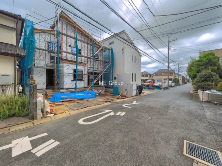 ���n�O�ώʐ^�@�`Exterior�`�@�O�ʓ��H�F�k 5.52m �����@�O�ʓ��H�͊ՐÂȏZ��n���͂���Ԓʂ�̏��Ȃ����H�B���Ԃ̏o��������炭�炭�ł��I���s���_�E���n���w�̂���]�́A���C�y�ɂ��₢���킹���������I