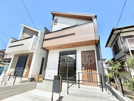 ���n�O�ώʐ^�@�O�ρ`Exterior�`�@���X�����Ȃ���A�咣���߂����ǂ����]�T������������V���[�v�ȃt�H�����ŘȂޓ@��́A���V�̋�ƏƂ炵���킹�鎖�ŁA�{������ׂ������`�̎p�������Ă���܂��B