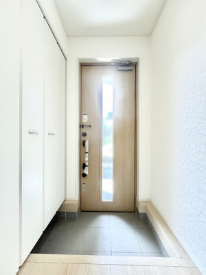 ���ց@�������R�������`Entrance�`�@�Ƃ̒��ł��q�l���}����ŏ��̏ꏊ�ł��錺�ւ́A�Ƃ̈�ۂ��̂��̂ł��I�L�x�Ȍ��֎��[�ŁA����Y��ɕۂ��Ƃ��o���܂��􌺊ւɂ͂����Ղ���[�̉��ʔ��������I