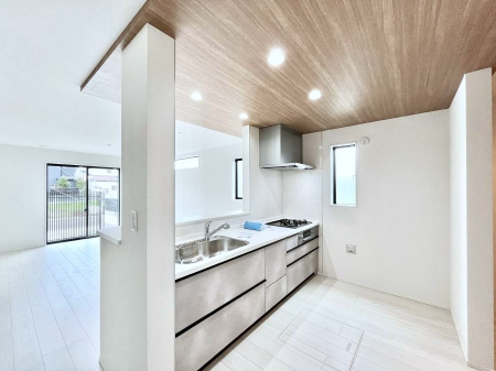 �L�b�`���@������1�������`Kitchen�`�@���r���O�����n����J�E���^�[�L�b�`���B���������Ȃ���Ƒ��ƃR�~���j�P�[�V�������Ƃ�邾���łȂ��A�傫�ȊJ���������邱�Ƃ��ł��A���q�l�̐����������邱�Ƃ��ł��܂��ˁI