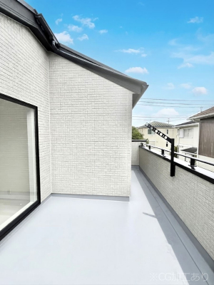 �o���R�j�[�@�����`Balcony�`  �o���R�j�[�͉������z���������݁A���z�c����󕨂��C�����悭�������Ƃ��ł��܂��B  �g���₷���J���I�ȃo���R�j�[�ł����z�����������Ղ�~�蒍���A�o���R�j�[�t���Z�܂��B  