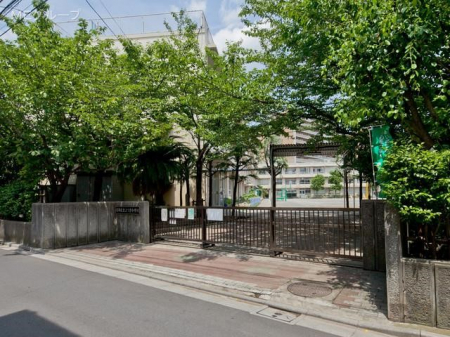 ���ӊ��@���w�Z 500m �����旧������w�Z