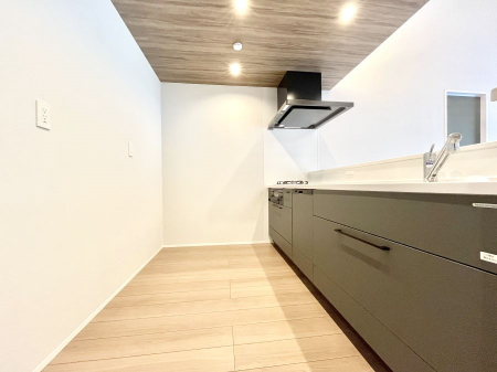 �L�b�`���@��Ƃ肠��L�b�`���ł͂��Ƒ��Ɗy�������������ł��܂��B