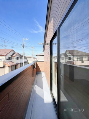 �o���R�j�[�@�����`Balcony�`�@�傫�ȋ�Ɉ͂܂ꂽ�C�����̂����ƁB�o���R�j�[��`�������ň��|�I�ȊJ�����ɕ�܂�܂��B�o���R�j�[�͗z���������݂��z�c����󕨂��C�����悭�������Ƃ��ł��܂��B