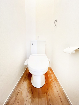 �g�C���@�����`Toilet�`�@�Y��E�X�b�L���E���K�ȃE�H�V�����b�g�t�g�C���ł��낰���Ԃł��B�g�C���͖����g�킴��𓾂Ȃ����́B����������ۂ������ł��ˁB�g�C����2��������̂Œ��̍��G���ɕ֗��ł��I