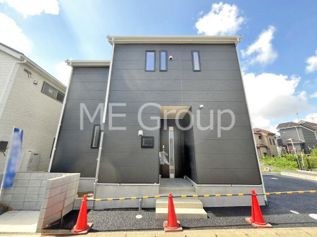 ���n�O�ώʐ^�@�O�ρ��P�������`Exterior�`�@���X�����Ȃ���A�咣���߂����ǂ����]�T������������V���[�v�ȃt�H�����ŘȂޓ@��́A���V�̋�ƏƂ炵���킹�鎖�ŁA�{������ׂ������`�̎p�������Ă���܂��B