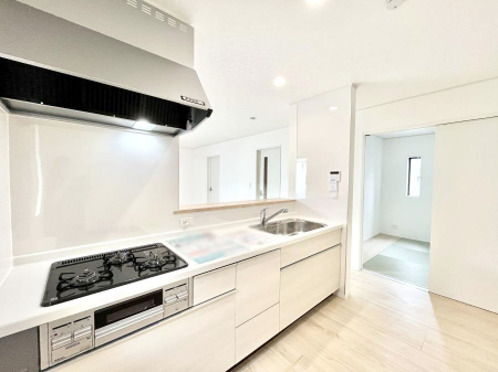 �L�b�`���@�������P�������`Kitchen�`�@�u���������͉�����낤�v����ȃL�b�`���Ȃ�v�������藿�����ł����Ⴂ�܂��B�L�b�`������̓��r���O����]�ł��܂��B�Ƒ����Ȃ��邨�Ƃ������ɂ������܂��B