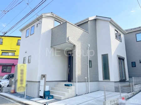 ���n�O�ώʐ^�@�O�ρ`Exterior�`�@���X�����Ȃ���A�咣���߂����ǂ����]�T������������V���[�v�ȃt�H�����ŘȂޓ@��́A���V�̋�ƏƂ炵���킹�鎖�ŁA�{������ׂ������`�̎p�������Ă���܂��B