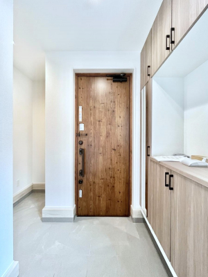 ���ց@�����`Entrance�`�@�Ƃ̒��ł��q�l���}����ŏ��̏ꏊ�ł��錺�ւ́A�Ƃ̈�ۂ��̂��̂ł��I�L�x�Ȍ��֎��[�ŁA����Y��ɕۂ��Ƃ��o���܂��􌺊ւɂ͂����Ղ���[�̉��ʔ��������I