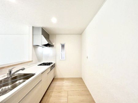 �L�b�`���@�������P�������`Kitchen�`�@���R�������鑋�̂���L�b�`���������g���ꏊ�����炱���A�g��������l�����܂����B�������Ƃ����L�b�`���R�[�i�[�͎����L���Ȏd�オ��ƂȂ��Ă���܂��B