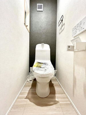 �g�C���@�����`Toilet�`�@�Y��E�X�b�L���E���K�ȃE�H�V�����b�g�t�g�C���ł��낰���Ԃł��B�̌������薾�邭�A���K��ԂƂȂ��Ă���܂��������g���ꏊ�����炱���̔z���ł��I