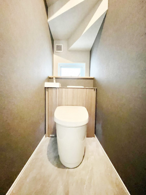 �g�C���@�����`Toilet�`�@�Y��E�X�b�L���E���K�ȃE�H�V�����b�g�t�g�C���ł��낰���Ԃł��B�g�C���͖����g�킴��𓾂Ȃ����́B����������ۂ������ł��ˁB�g�C����2��������̂Œ��̍��G���ɕ֗��ł��I