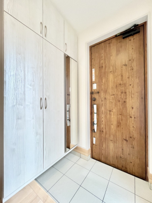 ���ց@�������P�������`Entrance�`�@�Ƃ̒��ł��q�l���}����ŏ��̏ꏊ�ł��錺�ւ́A�Ƃ̈�ۂ��̂��̂ł��I�L�x�Ȍ��֎��[�ŁA����Y��ɕۂ��Ƃ��o���܂��􌺊ւɂ͂����Ղ���[�̉��ʔ��������I