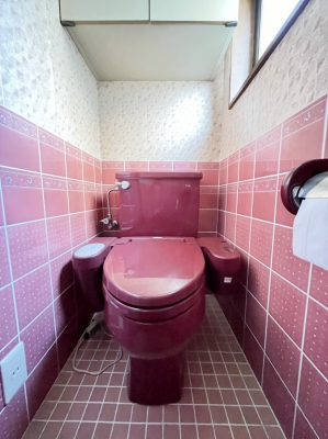 �g�C���@�g�C����1�K��2�K���ꂼ��ɔz�u����Ă��ĂƂĂ��֗��ł��B 