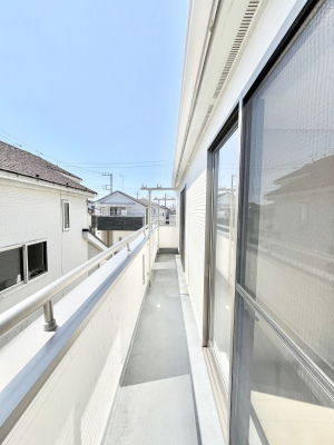 �o���R�j�[�@�����`Balcony�`  �o���R�j�[�͉������z���������݁A���z�c����󕨂��C�����悭�������Ƃ��ł��܂��B  �g���₷���J���I�ȃo���R�j�[�ł����z�����������Ղ�~�蒍���A�o���R�j�[�t���Z�܂��B  