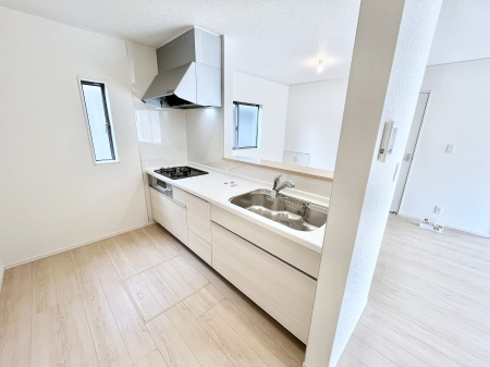�L�b�`���@���������Ȃ��炲�Ƒ��Ƃ̉�b���y���߂�ΖʃJ�E���^�[�L�b�`��