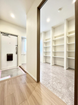 ���ց@�����`Entrance�`�@���ւ͉Ƃ̊�Ƃ����܂����䂪�Ƃ̃Z���X�����肰�Ȃ����������閣�͂��錺�֑�����y���݂̈�B�A���x�ɉƑ����ق��Ƃł���S�n�悢��ԑ������؂ł��ˁ�