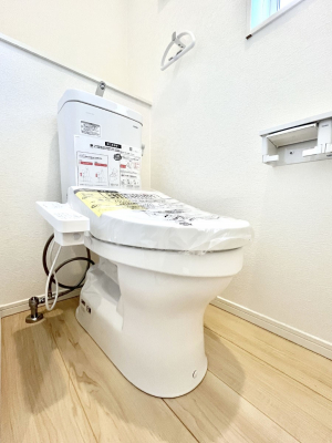 �g�C���@�������T�������`Toilet�`�@�Y��E�X�b�L���E���K�ȃE�H�V�����b�g�t�g�C���ł��낰���Ԃł��B�̌������薾�邭�A���K��ԂƂȂ��Ă���܂��������g���ꏊ�����炱���̔z���ł��I