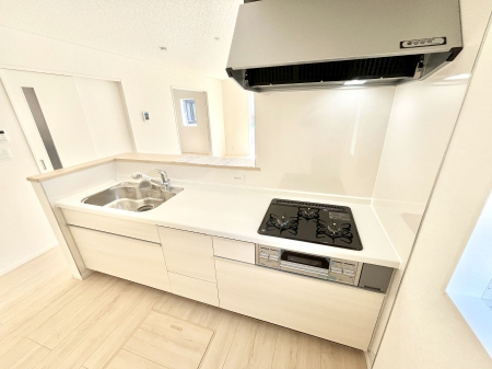 �L�b�`���@�������T�������`Kitchen�`�@�u���������͉�����낤�v����ȃL�b�`���Ȃ�v�������藿�����ł����Ⴂ�܂��B�L�b�`������̓��r���O����]�ł��܂��B�Ƒ����Ȃ��邨�Ƃ������ɂ������܂��B