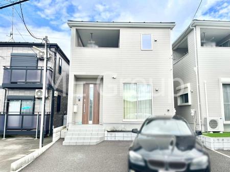 ���n�O�ώʐ^�@�O�ρ`Exterior�`�@��s���œ���̃X���[���C�t���΂Ɉ͂܂ꂽ�y�n�͓s��̌�����Y���ꂻ���B�l�G��ʂ��Ď��R�ƐG�ꍇ����X�|�b�g�����ӂɂ͐��肾������I�Z�݂����Ȃ�ƁB��炵�������B