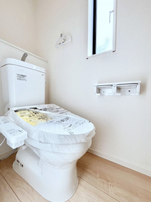 �g�C���@������1�������`Toilet�`�@�Y��E�X�b�L���E���K�ȃE�H�V�����b�g�t�g�C���ł��낰���Ԃł��B�̌������薾�邭�A���K��ԂƂȂ��Ă���܂��������g���ꏊ�����炱���̔z���ł��I