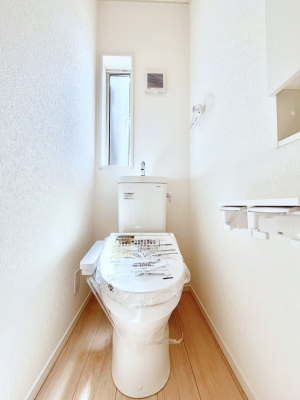 �g�C���@������3�������`Toilet�`�@�������̂��鐅����g�C���̓E�H�V�����b�g�t���ł����g�C���͖����g�킴��𓾂Ȃ����́B����������ۂ������ł��ˁB�g�C����2��������̂Œ��̍��G���ɕ֗��ł��I