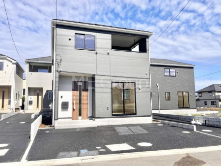 ���n�O�ώʐ^�@�O�ρ�4�������`Exterior�`�@���X�����Ȃ���A�咣���߂����ǂ����]�T������������V���[�v�ȃt�H�����ŘȂޓ@��́A���V�̋�ƏƂ炵���킹�鎖�ŁA�{������ׂ������`�̎p�������Ă���܂��B  