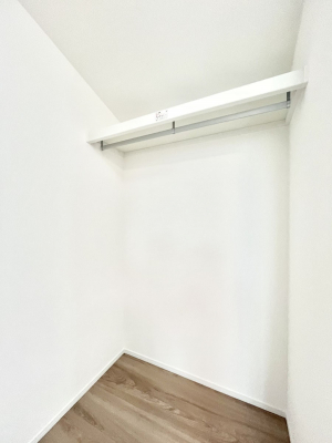 ���[�@�����Ղ�̎��[�X�y�[�X�ŉ��K�ɕ�点���� 