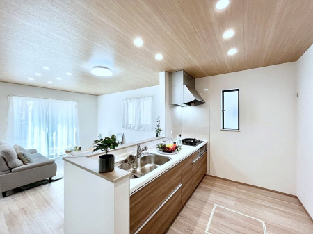 �L�b�`���@�����`Kitchen�`  ���r���O�����n����J�E���^�[�L�b�`���B  ���������Ȃ���Ƒ��ƃR�~���j�P�[�V�������Ƃ�邾���łȂ��A�傫�ȊJ���������邱�Ƃ��ł��܂��B  ���q�l�̐����������邱�Ƃ��ł��܂��ˁI