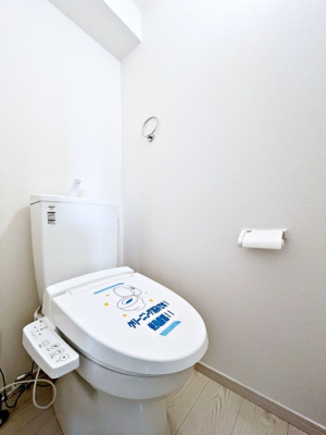 トイレ　内装■4号棟■　清潔感のある水回り♪トイレはウォシュレット付きです◎    