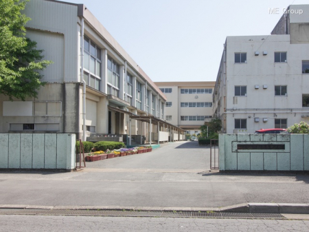 周辺環境　中学校 140m 松戸市立新松戸南中学校