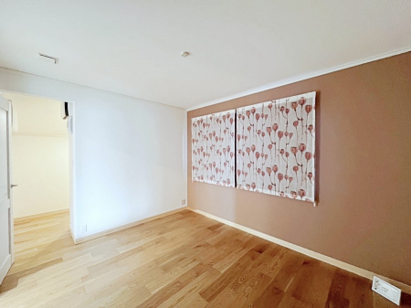 ̑ρ@Q`Bed Room`  žb݂AʕƂĂǂZ܂  ₩Ȍގɂ́A₩ȎԂ܂BԂŎ̎yނ̂͂łB