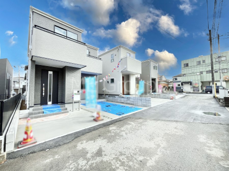 nOώʐ^@Oρ`Exterior`OʓHF쓌 10.52m A쐼 3.79m @ZnɂȂĂ̂ŎԗʂȂAÂȗnłBqĊǍDłӊ킹ĂēĒ܂B  