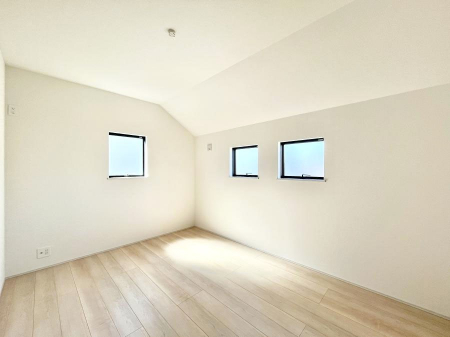 ̑ρ@`Bed Room`@2ʍ̌mۂ邢́AʂǂAϋSn̗ǂԂƂȂĂ܂Bu₩ȕċN钩́AK̎n܂ɁIʕƂĂǂZ܂