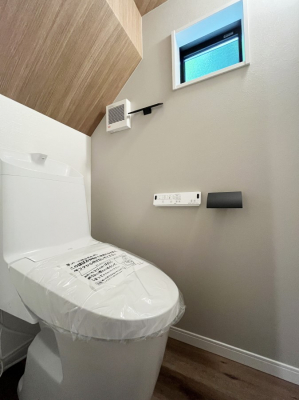 gC@`Toilet`@YEXbLEKȃEHVbgtgCł낰ԂłB1ARKɃgCXy[XǏ薾邭AKԂƂȂĂ܂gꏊ炱̔złI